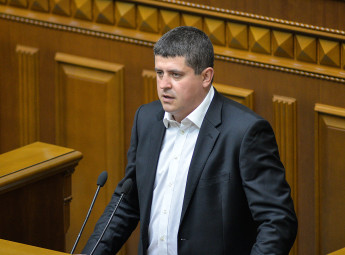 Максим Бурбак: Президент пішов шляхом тотальної конфронтації з Конституцією. Неприємний запах 2010 року (відео) Максим Бурбак: Президент пішов шляхом тотальної конфронтації з Конституцією. Неприємний запах 2010 року (відео)